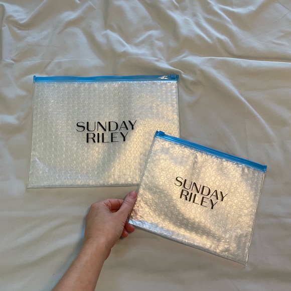NEW✨Set of 2 SUNDAY RILEY Bubble Bags 🫧 FREE with $50 Purchase - Picture 2 of 4